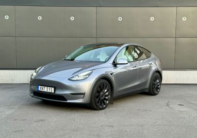 Tesla Model Y, 2023