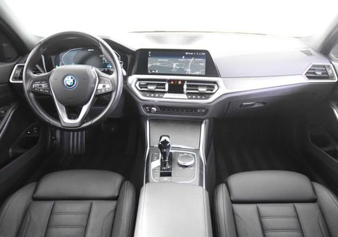 BMW 320, 2022