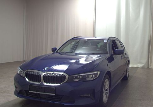 BMW 330, 2021 2