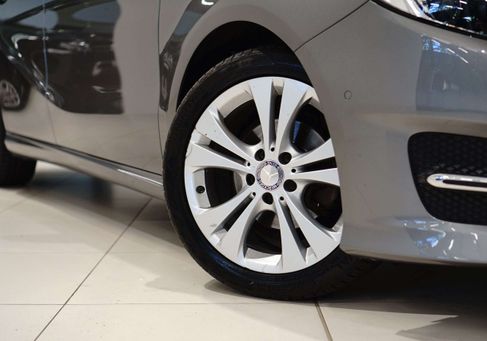 Mercedes-Benz B 180, 2017