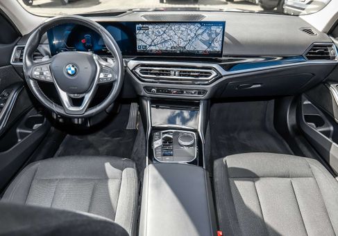 BMW 320, 2023