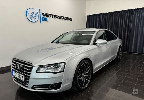 Audi A8, 2010