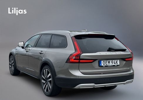 Volvo V90 Cross Country, 2021
