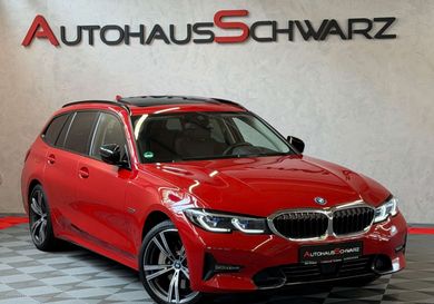 BMW 330, 2022