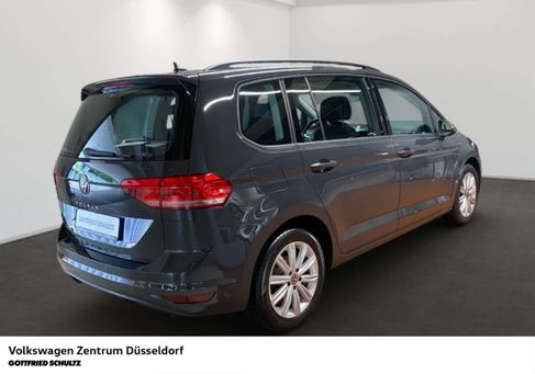Volkswagen Touran, 2023 3