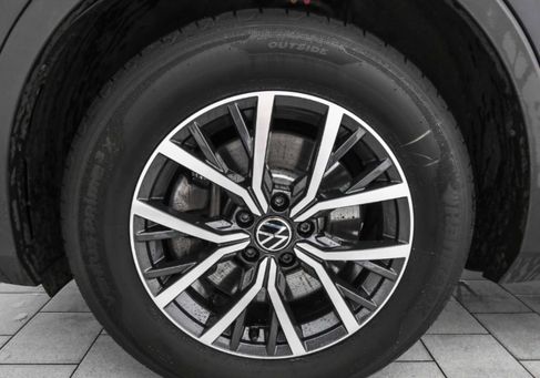 Volkswagen Tiguan, 2022
