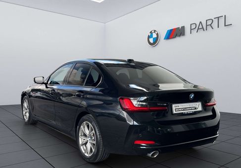 BMW 318, 2022