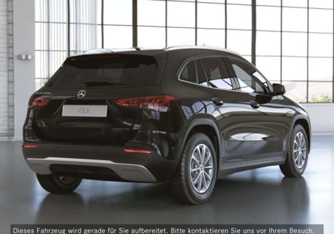 Mercedes-Benz GLA 250, 2021