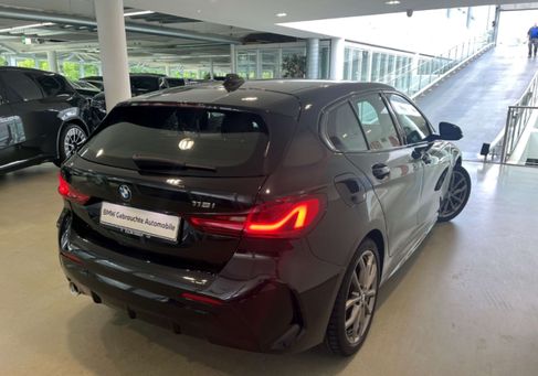 BMW 118, 2022