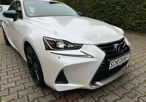 Lexus IS 300, 2019