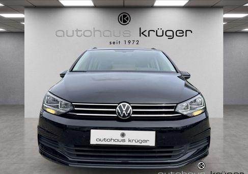 Volkswagen Touran, 2020 3