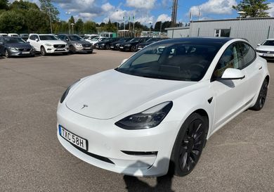 Tesla Model 3, 2021