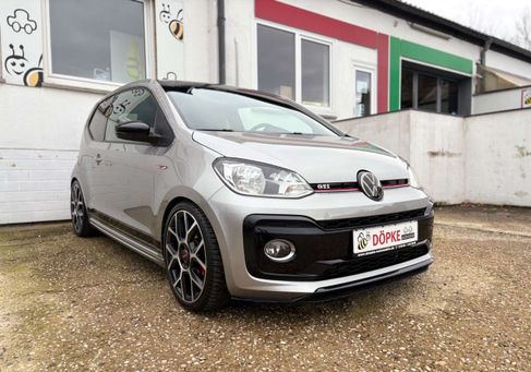 Volkswagen up!, 2018