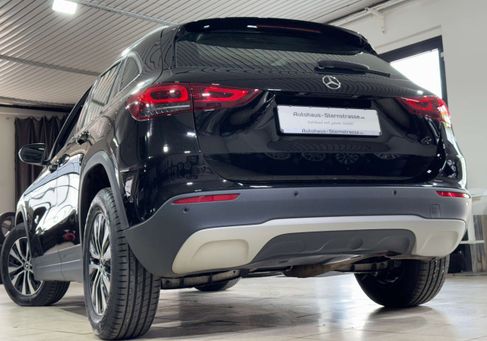 Mercedes-Benz GLA 200, 2020 3