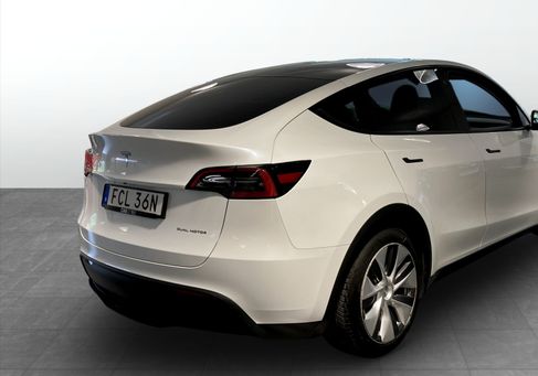 Tesla Model Y, 2024 2