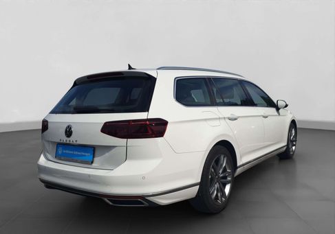 Volkswagen Passat Variant, 2023 3