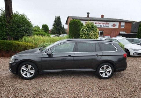 Volkswagen Passat Variant, 2023 3