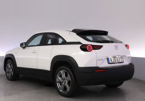 Mazda MX-30, 2023 3