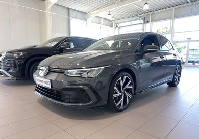 Volkswagen Golf, 2024