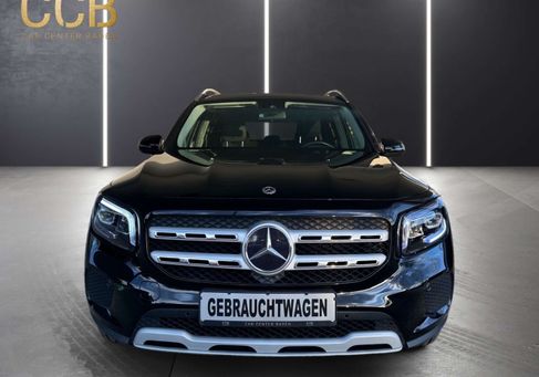 Mercedes-Benz GLB 200, 2023 3