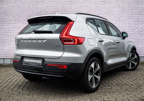 Volvo XC40, 2025 2