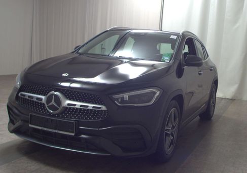Mercedes-Benz GLA 220, 2020