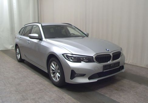 BMW 318, 2021