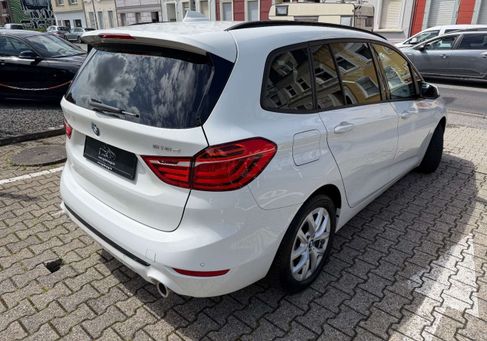 BMW 218, 2021 3