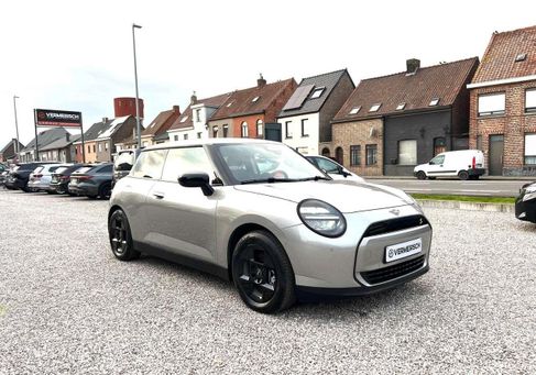 MINI, 2024