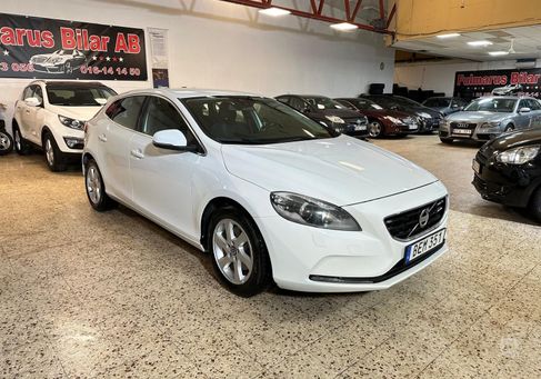 Volvo V40, 2016