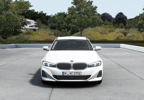 BMW 330, 2026