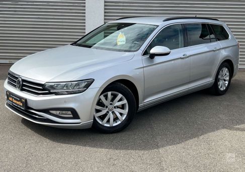 Volkswagen Passat, 2020