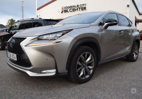 Lexus NX, 2015