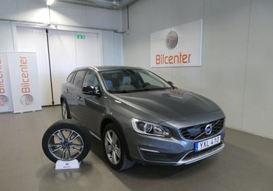 Volvo V60 Cross Country, 2018