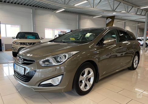 Hyundai i40, 2012