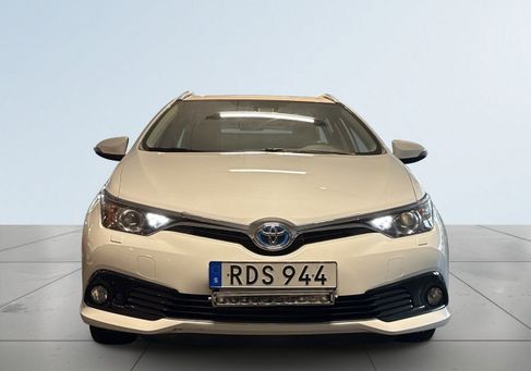 Toyota Auris Touring Sports, 2016