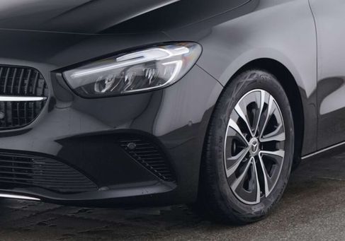 Mercedes-Benz B 200, 2024