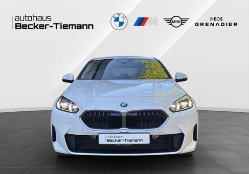 BMW 120, 2025