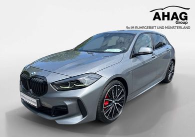 BMW 118, 2023