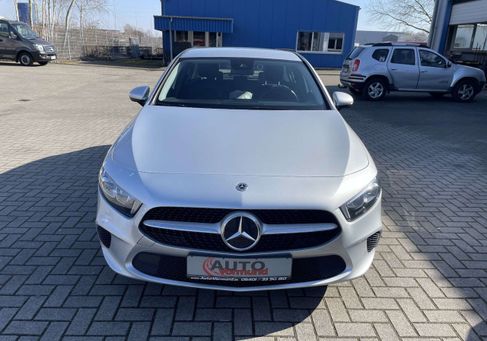 Mercedes-Benz A 200, 2021