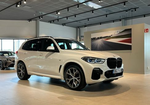 BMW X5, 2021