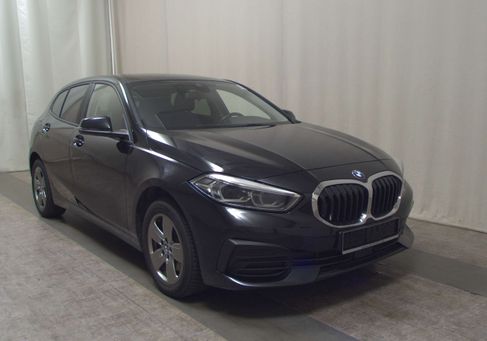 BMW 118, 2024 3