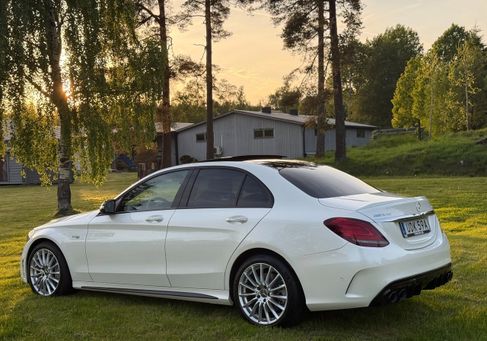 Mercedes-Benz, 2020 3