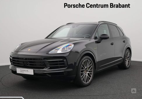 Porsche Cayenne, 2023