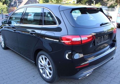 Mercedes-Benz B 180, 2019