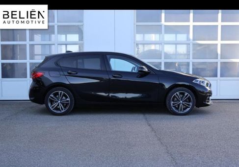 BMW 1 Serija, 2023