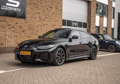 BMW i4, 2022