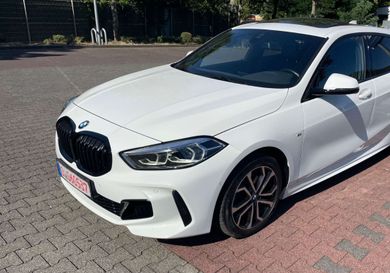 BMW 118, 2022