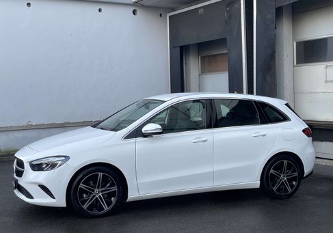 Mercedes-Benz B 200, 2024