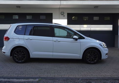 Volkswagen Touran, 2024 2